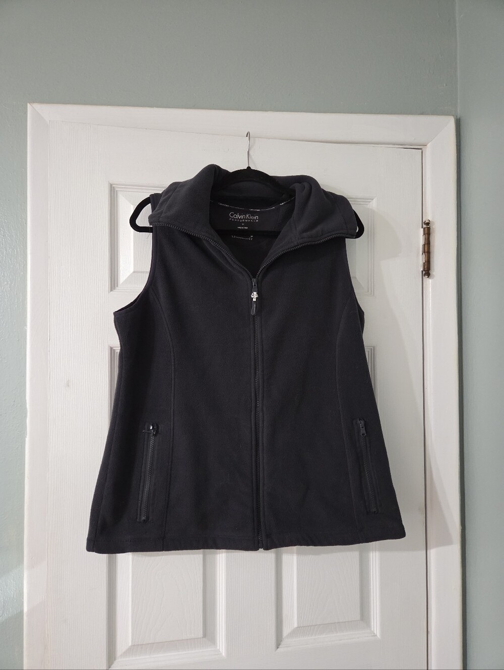 Calvin Klein Performance Women's Charcoal Fleece Full Zip Vest. 1X